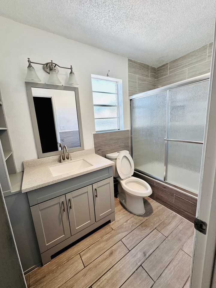 503 Parkwood Dr - Photo 4 of 9