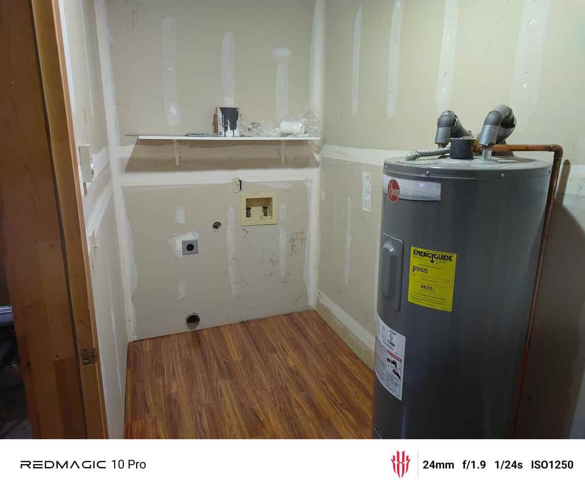 101 4th St #101 - Photo 4 of 11