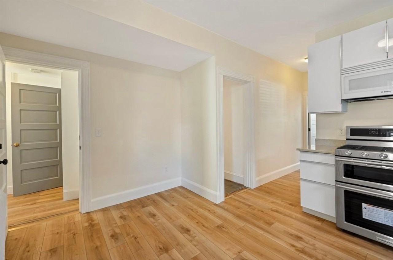 124 Boston Ave #1 - Photo 3 of 9