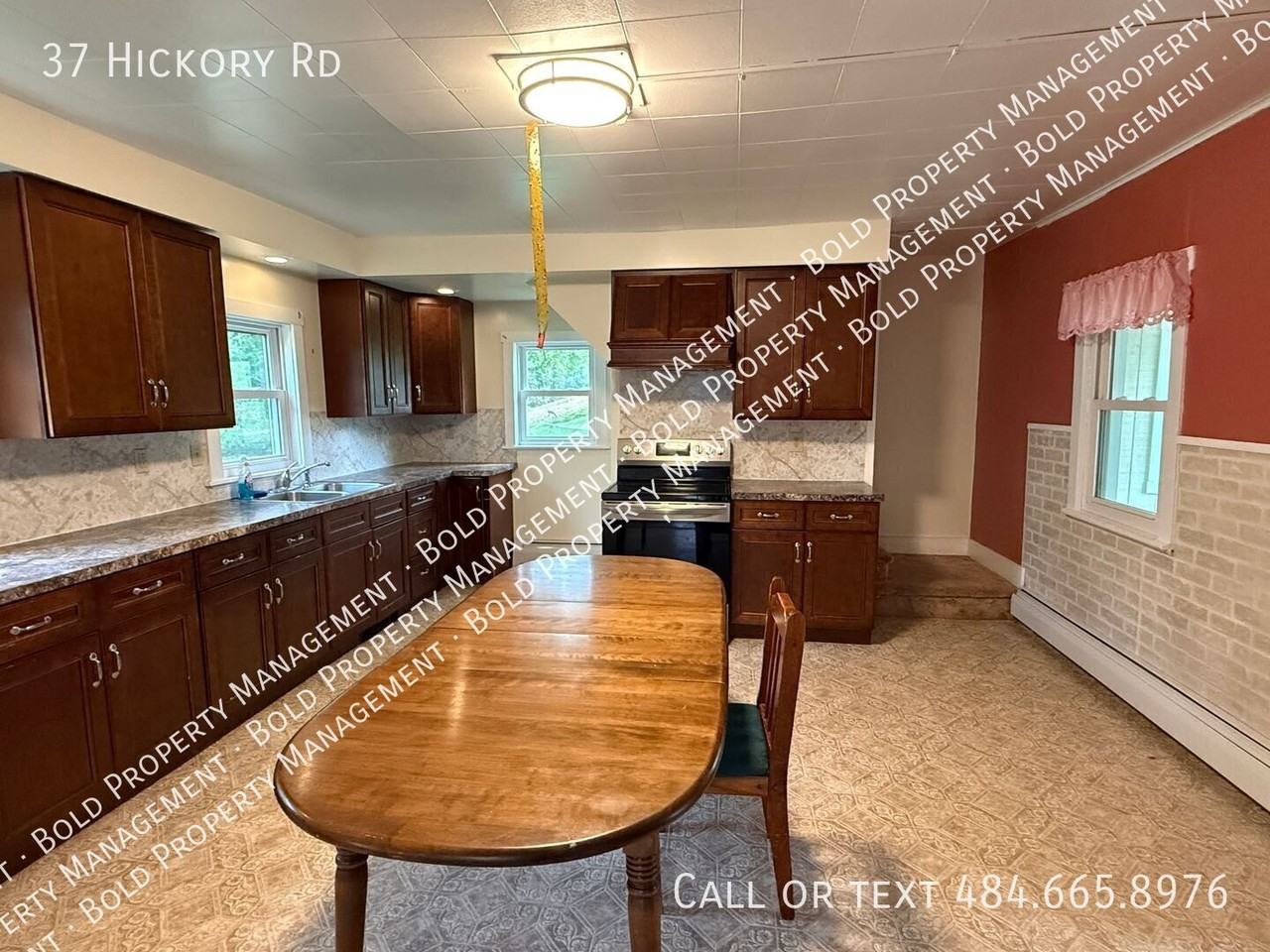 37 Hickory Rd - Photo 6 of 16