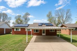 featured image of 709 Arnold Ave