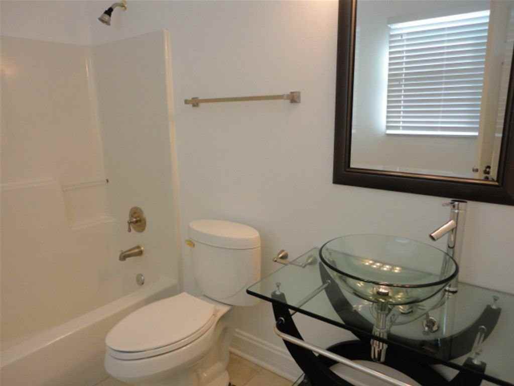 1811 Mandan Village Dr - Photo 4 of 12
