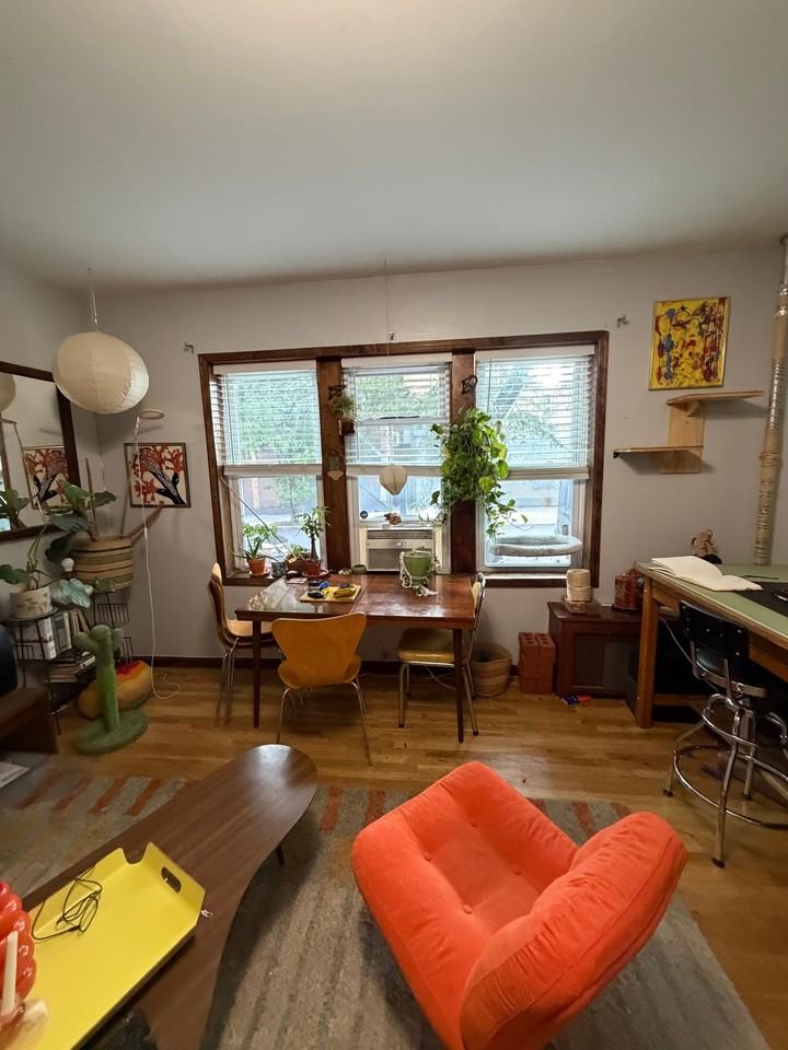 4523 45th St - Photo 2 of 11