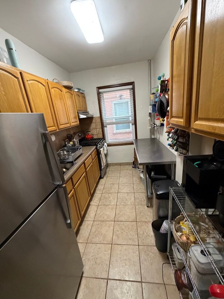 4523 45th St - Photo 3 of 11