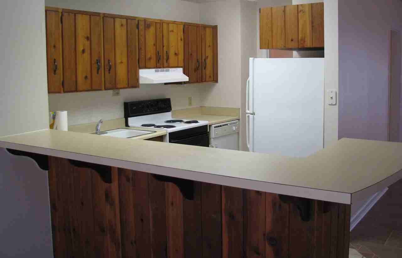6011 Audubon Dr - Photo 4 of 8