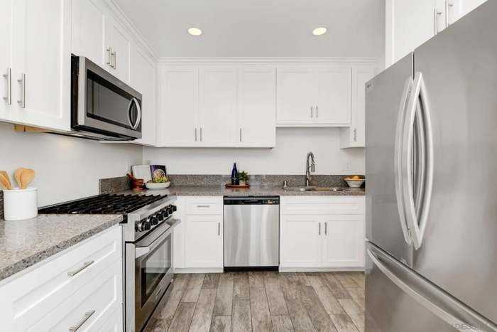 4419 North Ave - Photo 4 of 19