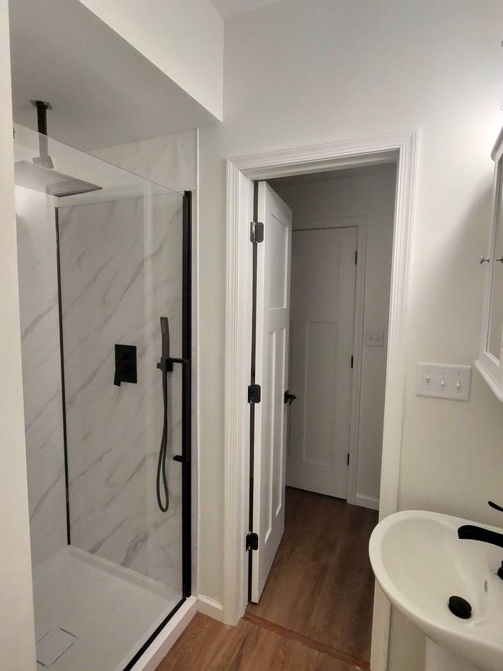 410 Pennsylvania Ave - Photo 6 of 13