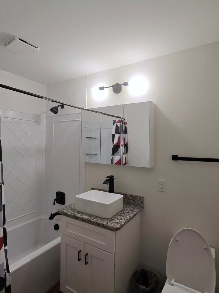 410 Pennsylvania Ave - Photo 7 of 13