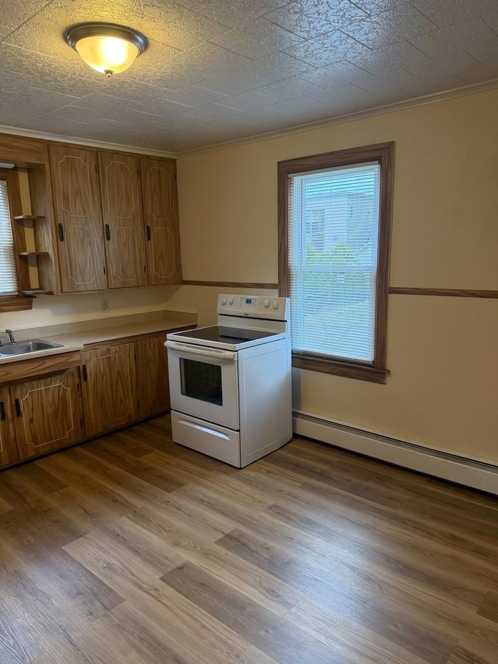 19 Cook St #1 - Photo 7 of 16