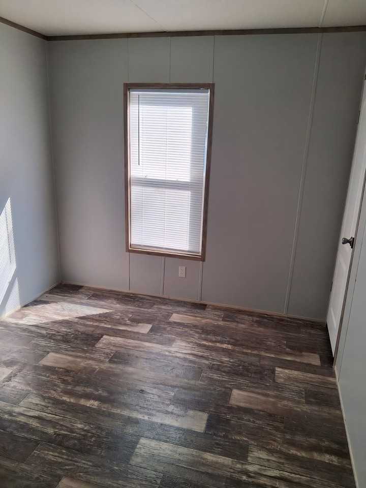 131 Rainbow Dr - Photo 4 of 8