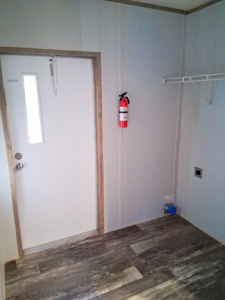 131 Rainbow Dr - Photo 6 of 8