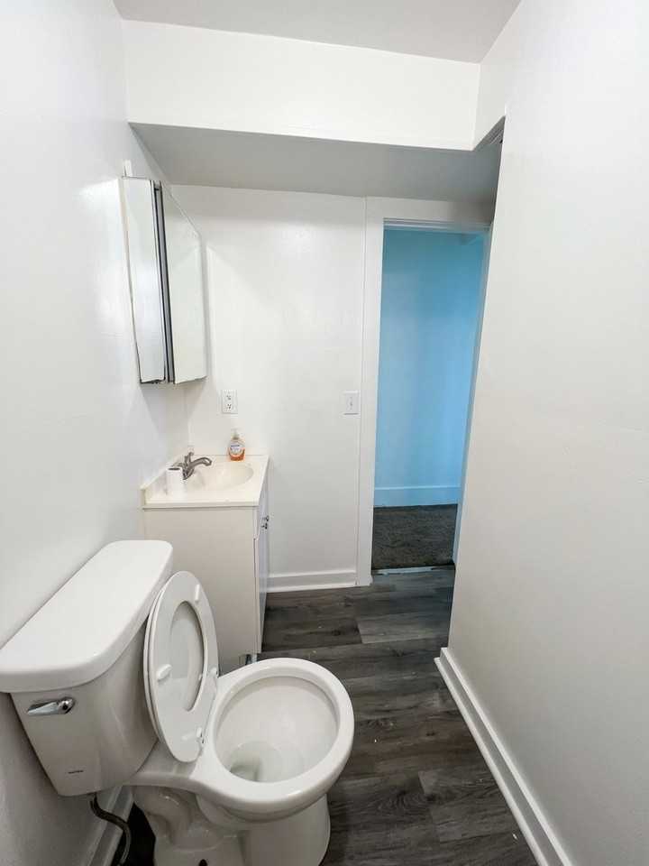 27 Clark St #2 - Photo 4 of 14