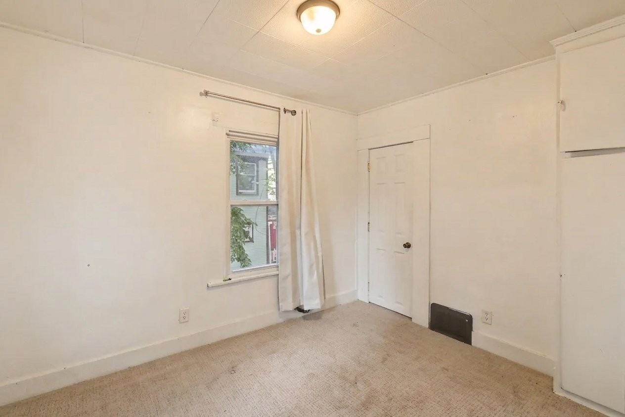 1216 1/2 N Capitol Ave #2 - Photo 6 of 9