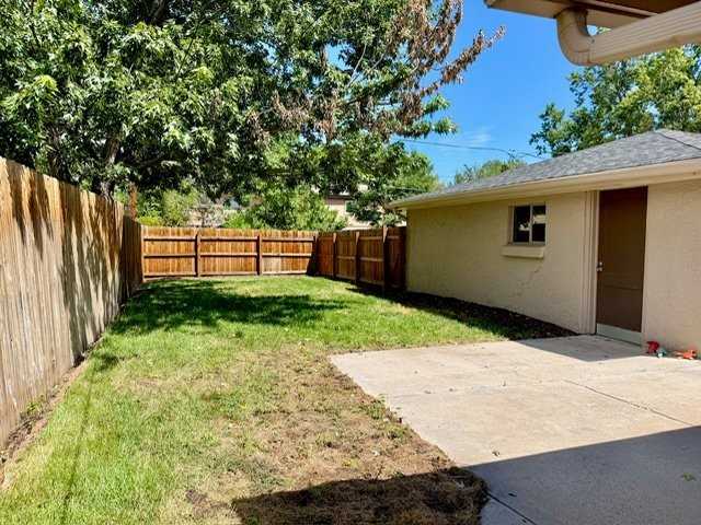 2515 W 39th Ave - Photo 4 of 17