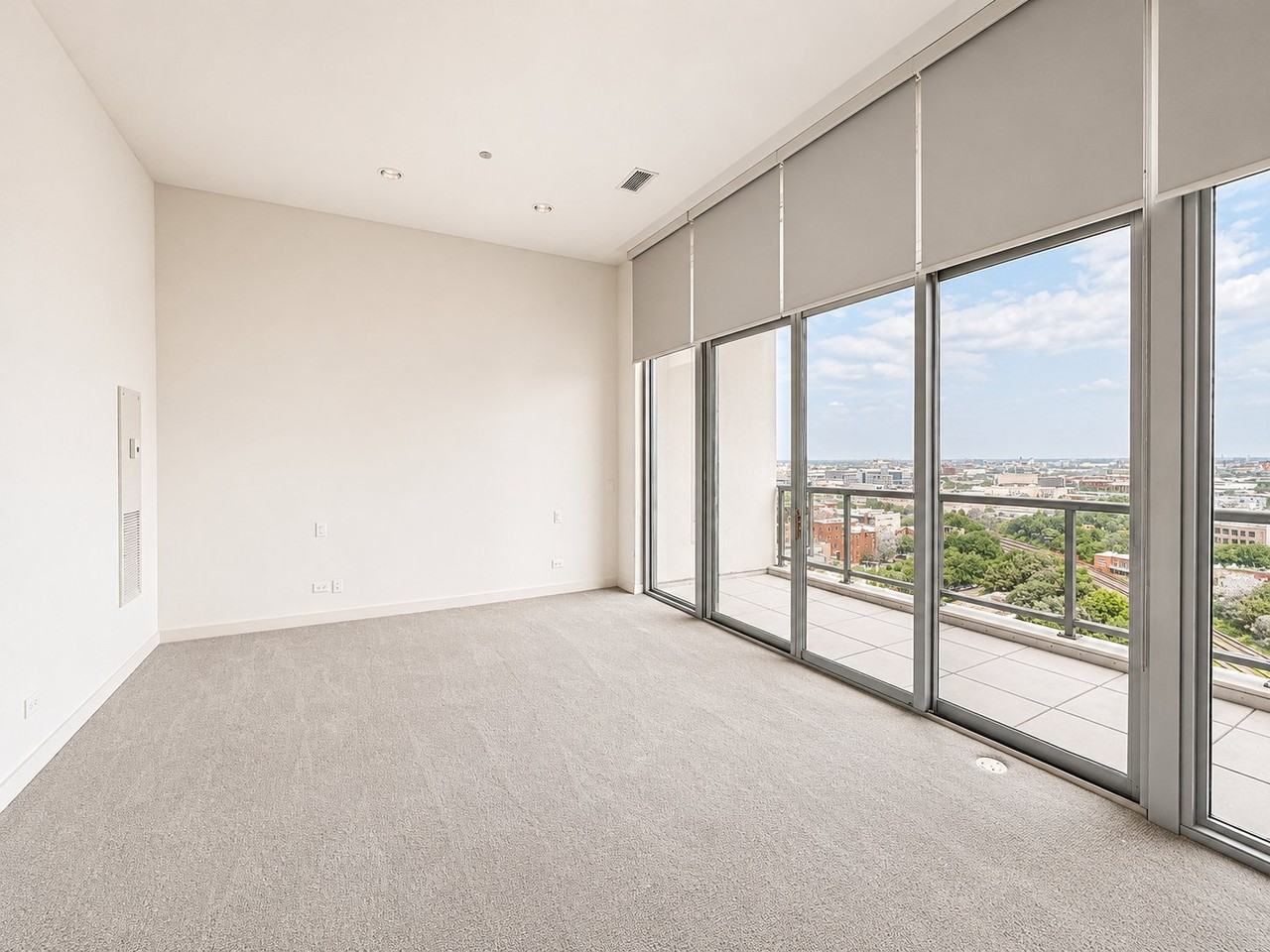 900 W Huron St #914 - Photo 6 of 20