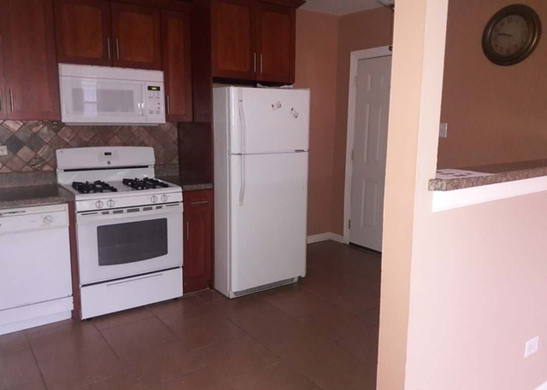 5118 S Cicero Ave #3NE - Photo 3 of 6
