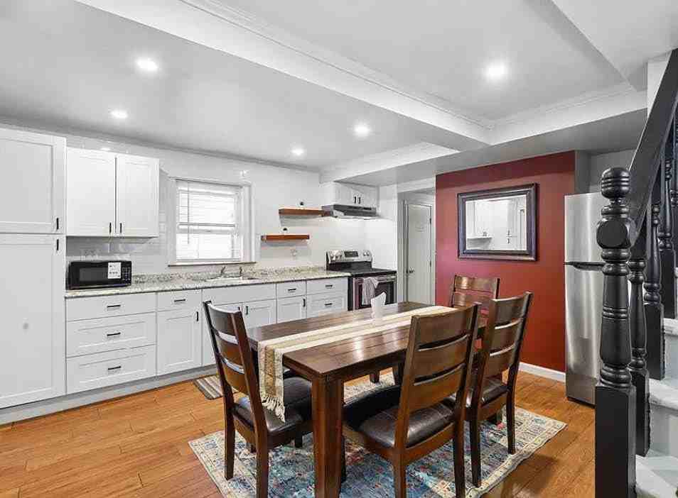 480 Washington Ave #1 - Photo 3 of 15