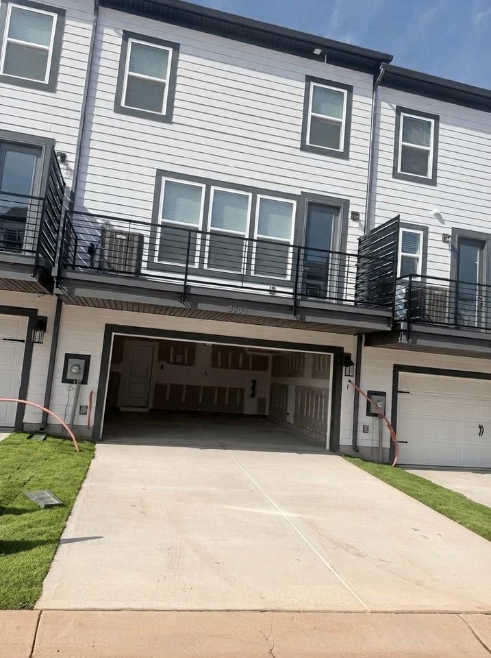 3009 Rexton Ln - Photo 6 of 20