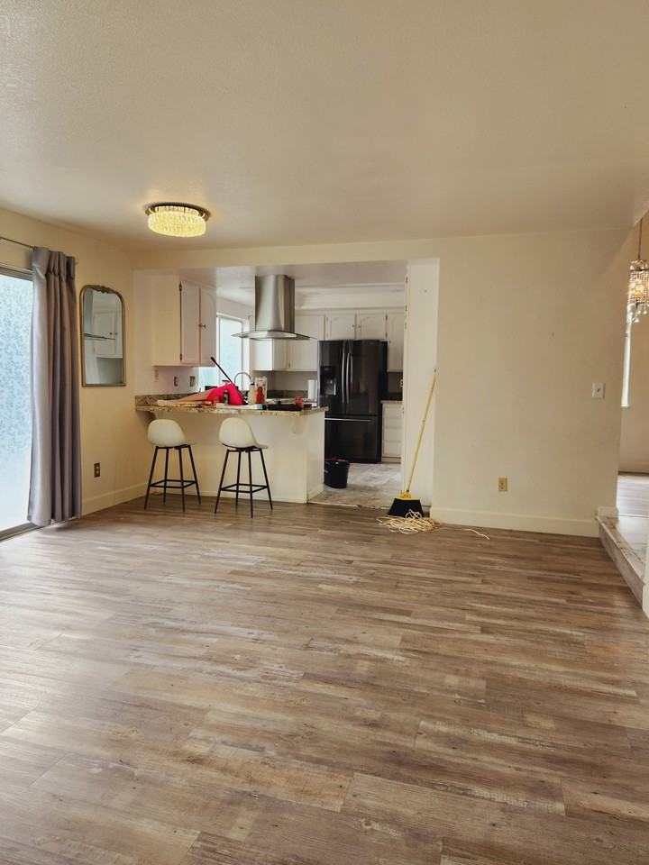 1814 Evalane Way - Photo 3 of 18