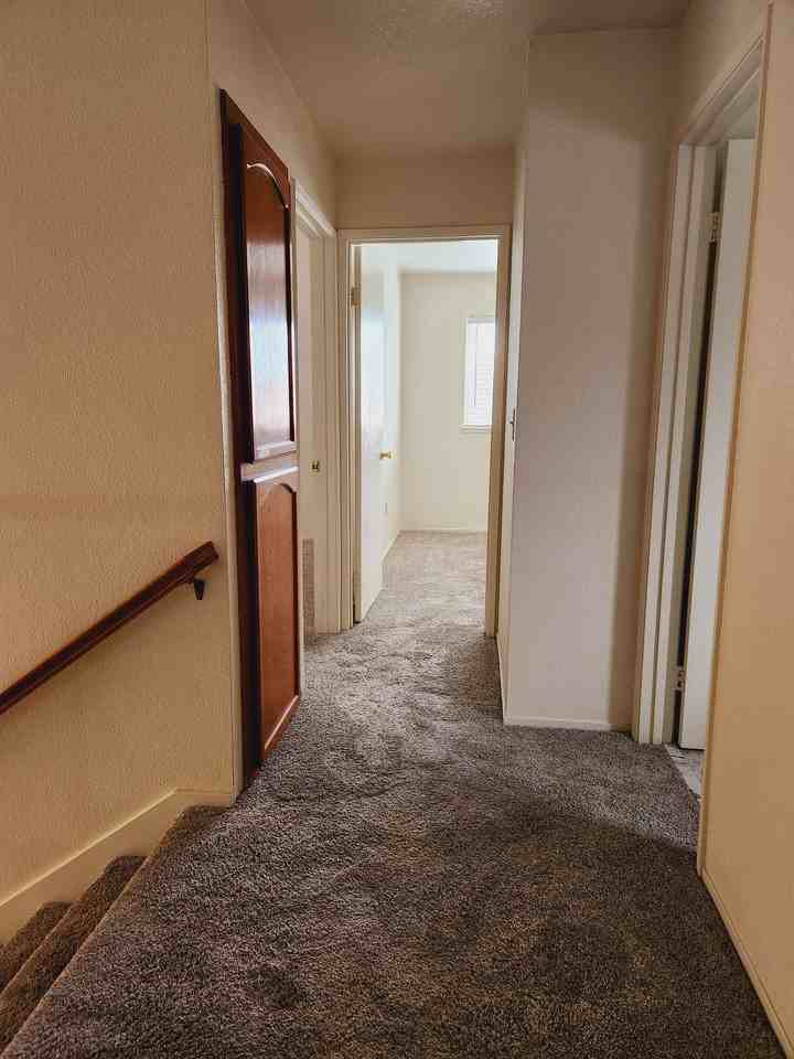 1814 Evalane Way - Photo 5 of 18