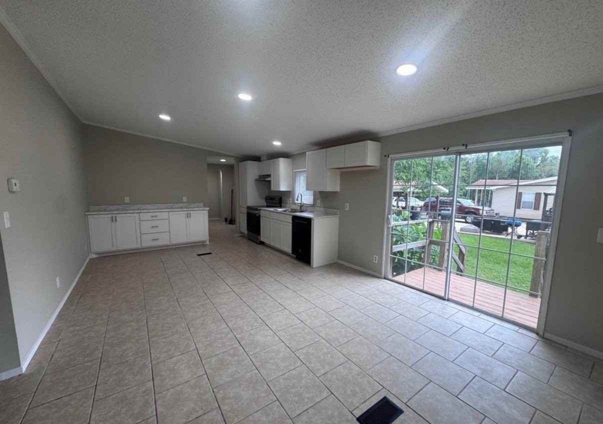 124 Sevarge Ln - Photo 2 of 7