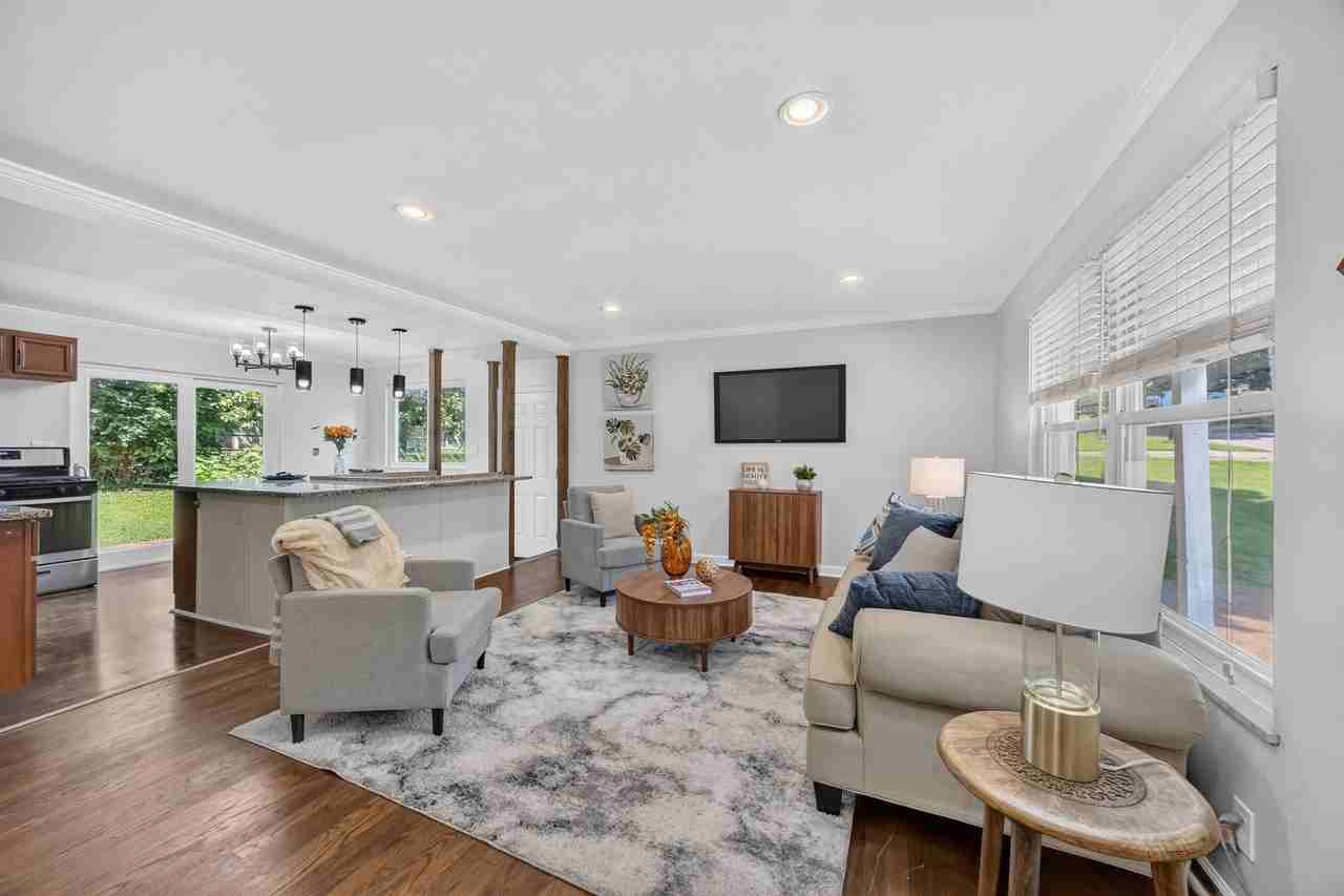 609 N Elm Ave - Photo 2 of 13