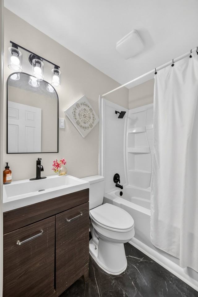 609 N Elm Ave - Photo 5 of 13