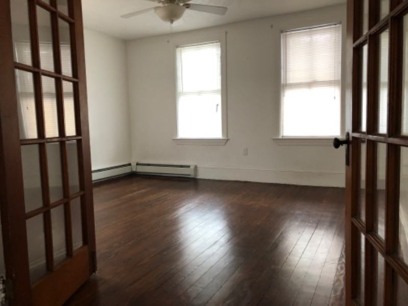 322 Central St - Photo 3 of 16
