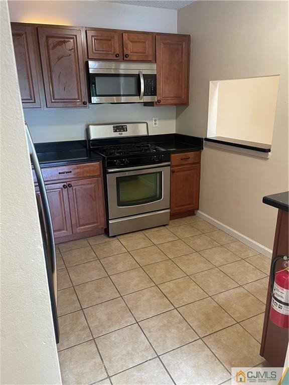 53 Taylor Dr - Photo 6 of 15
