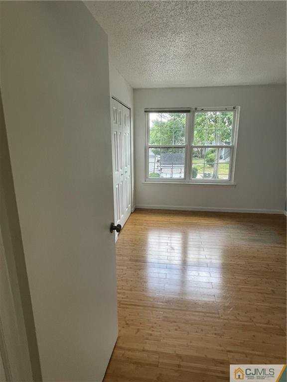53 Taylor Dr - Photo 7 of 15