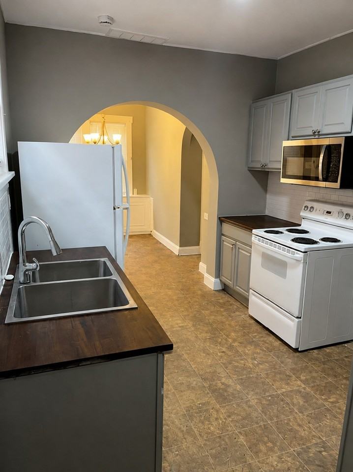 2850 Shaffer Ave #1 - Photo 4 of 14