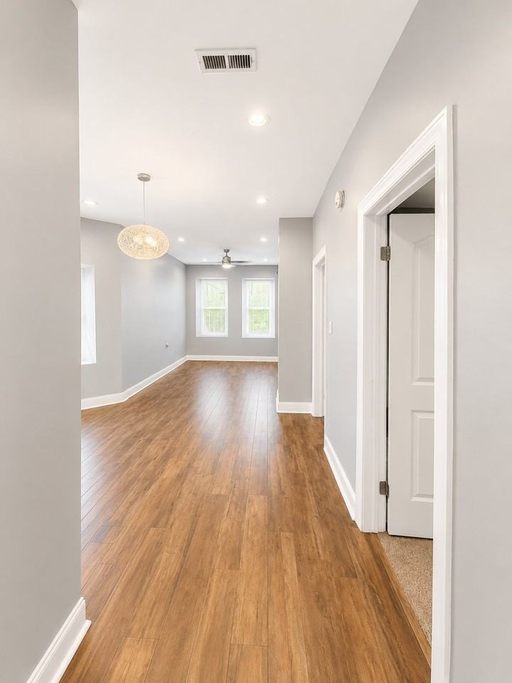10747 S Michigan Ave #G - Photo 6 of 10