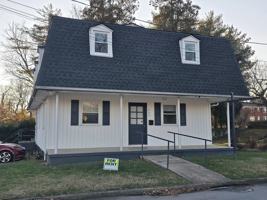 featured image of 605 Hale St #1
