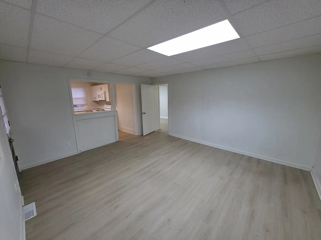 605 Hale St #1 - Photo 3 of 16