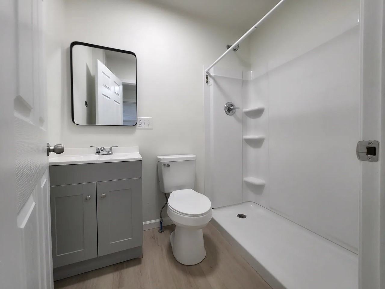 605 Hale St #1 - Photo 7 of 16