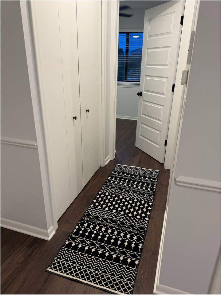 1280 Dewey St #4 - Photo 3 of 15