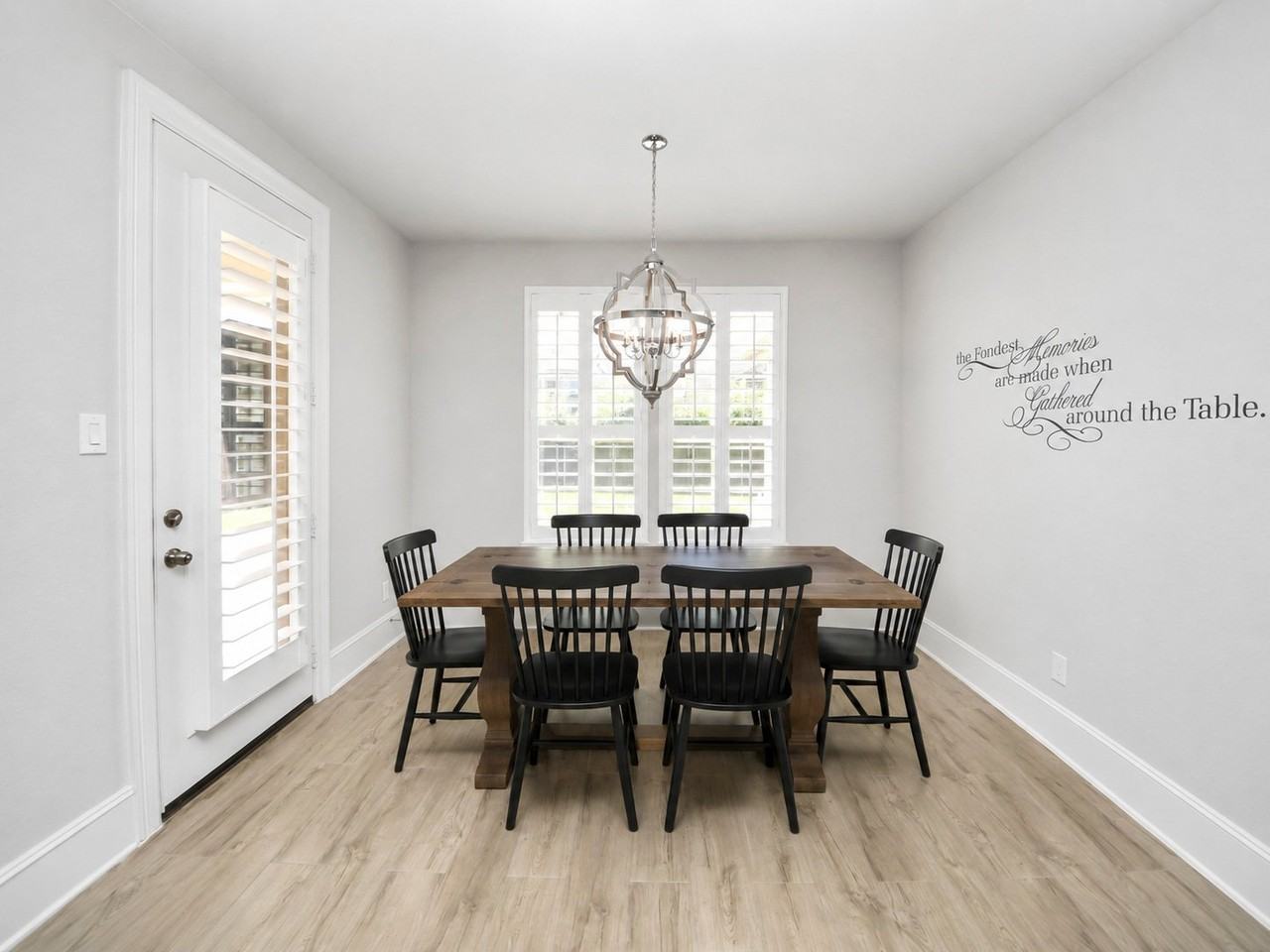 8119 Messina Mount Dr - Photo 6 of 20