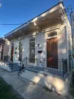 featured image of 1015 N Galvez St