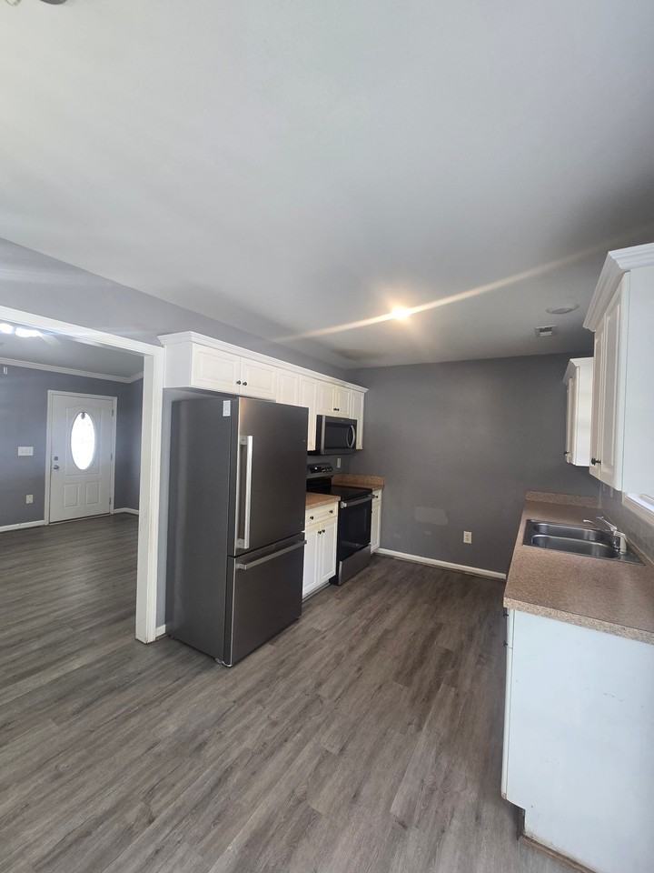 148 Babaco Ct - Photo 3 of 13