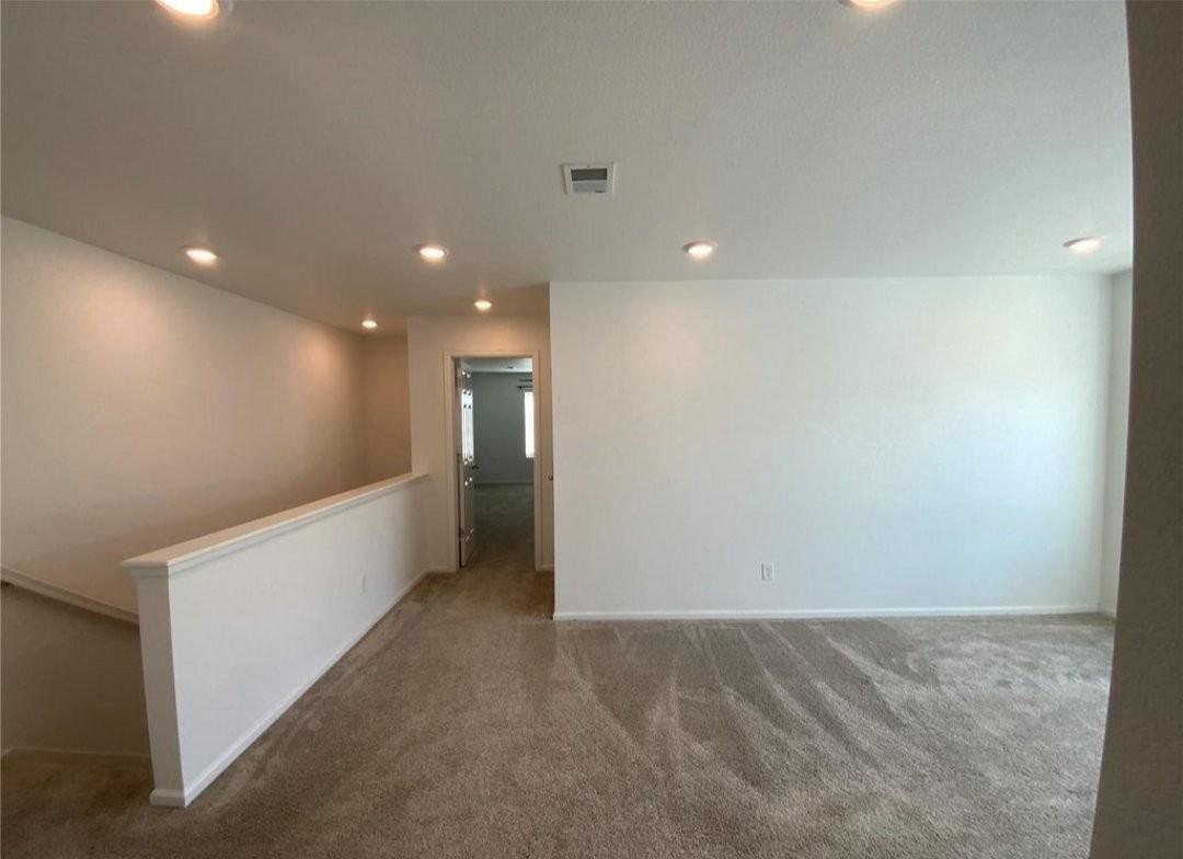21111 E 60th Ave - Photo 4 of 11