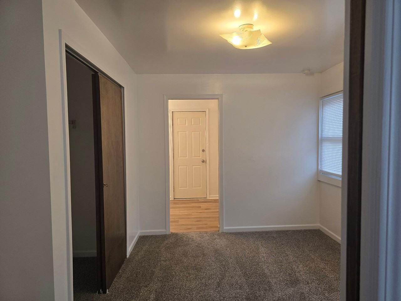 1384 Pondview Ave - Photo 2 of 5