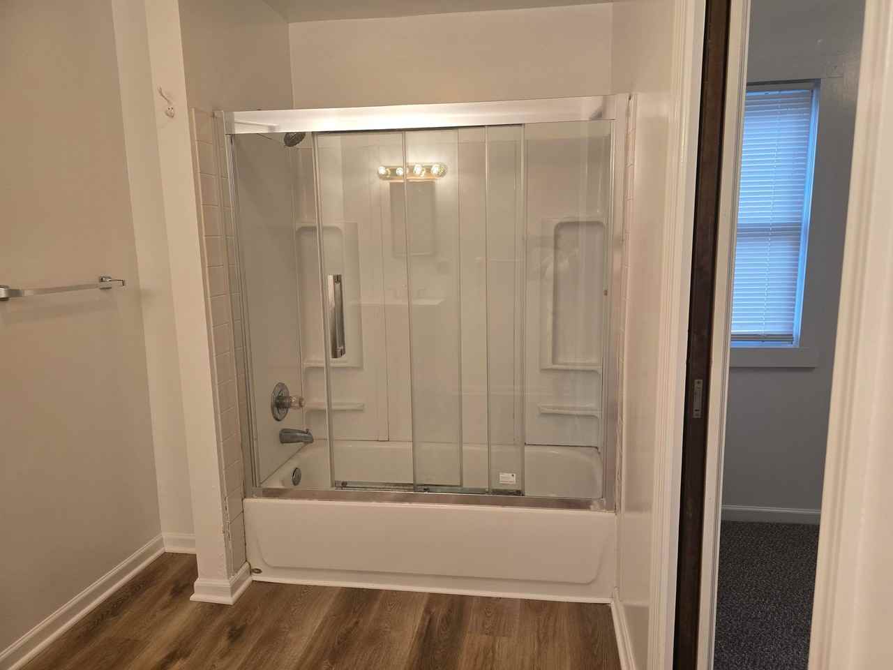 1384 Pondview Ave - Photo 5 of 5