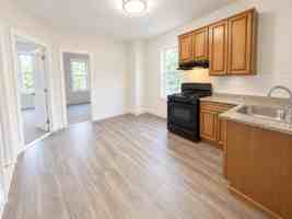 featured image of 194 W Broadway #2F