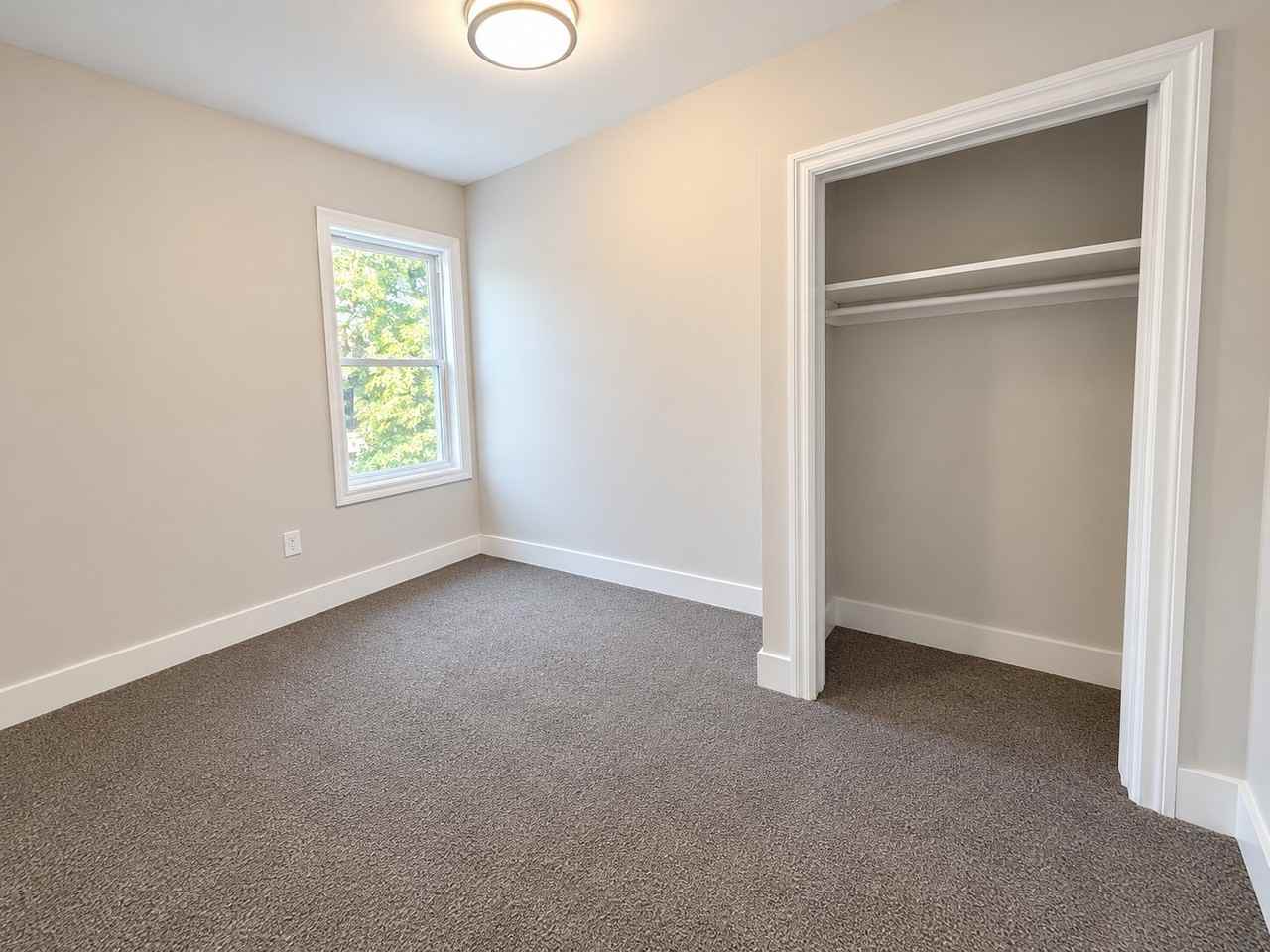 194 W Broadway #2F - Photo 3 of 10