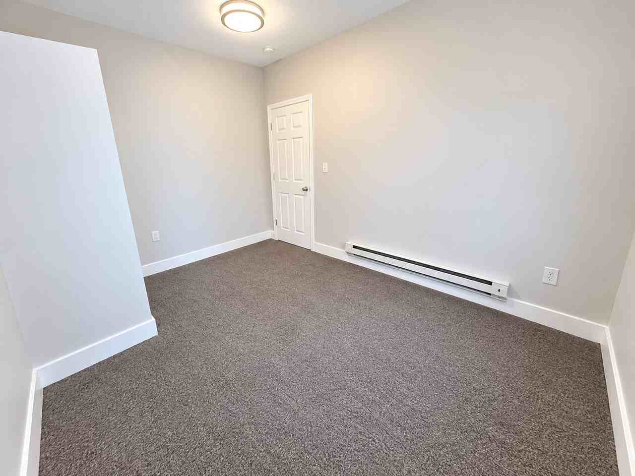 194 W Broadway #2F - Photo 7 of 10