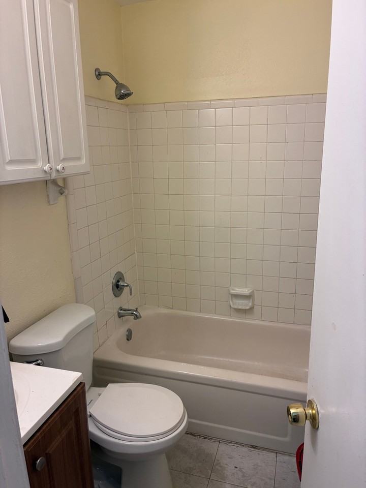 2309 Giuffrias Ave #D - Photo 4 of 8
