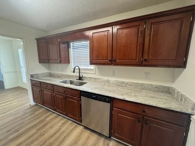 2208 Summerwind Dr - Photo 3 of 16