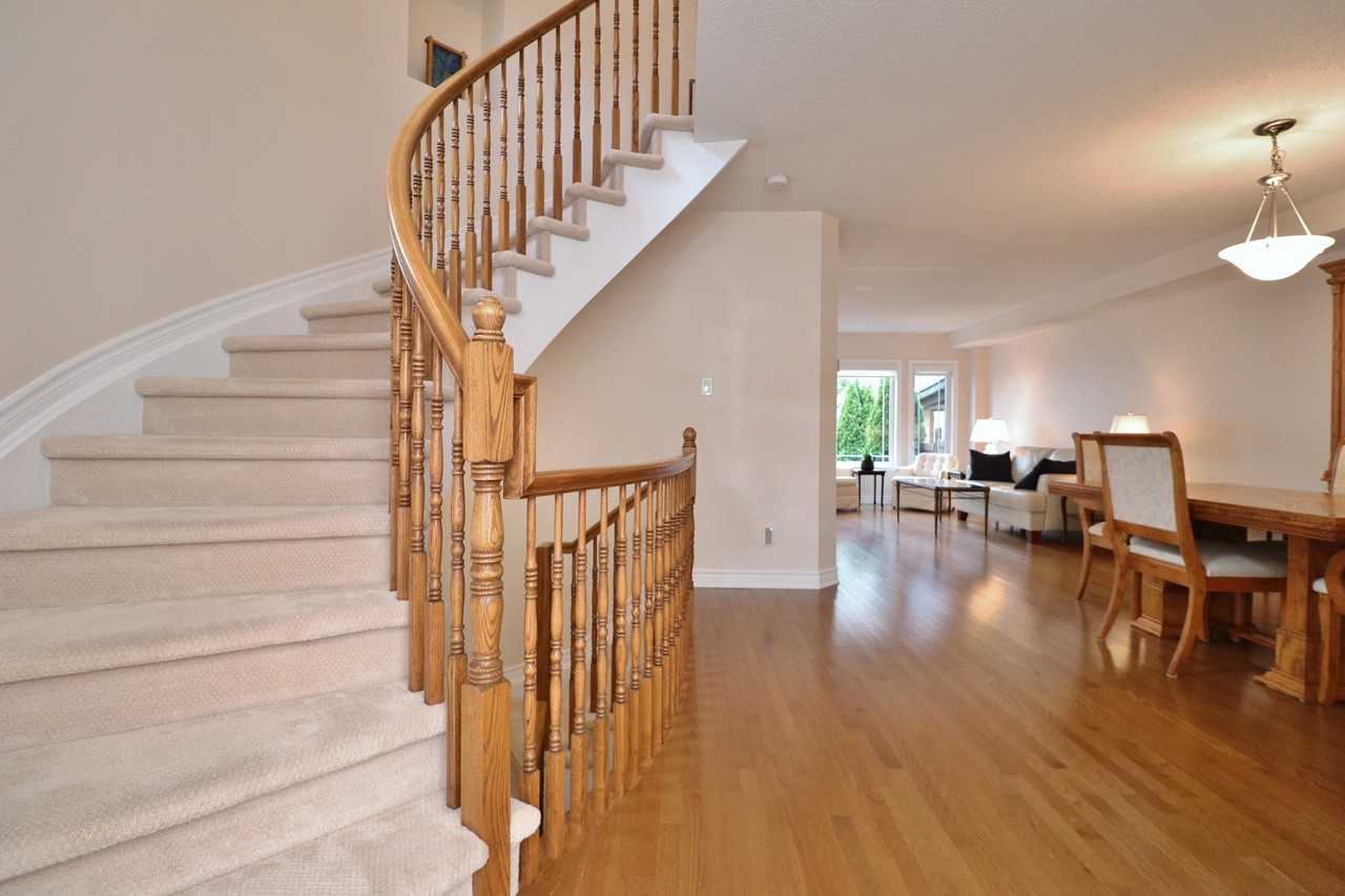 219 Gossamer St - Photo 5 of 43