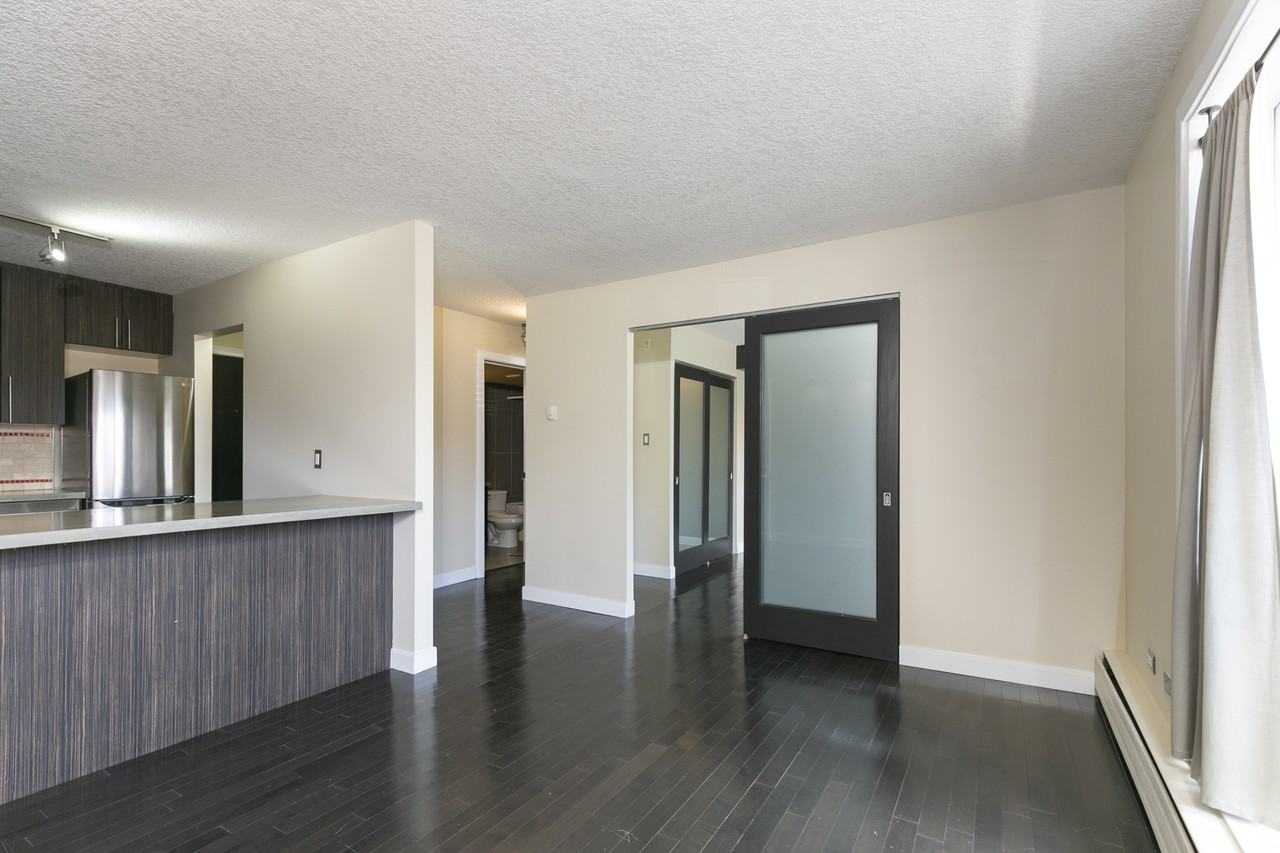 1904 10 Street Southwest 405 - Photo 4 of 12