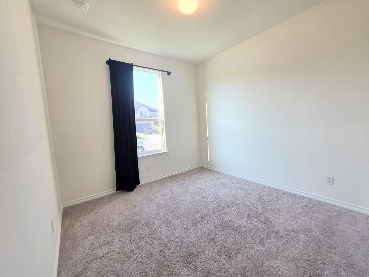 250 W Flowing River Dr - Photo 5 of 30